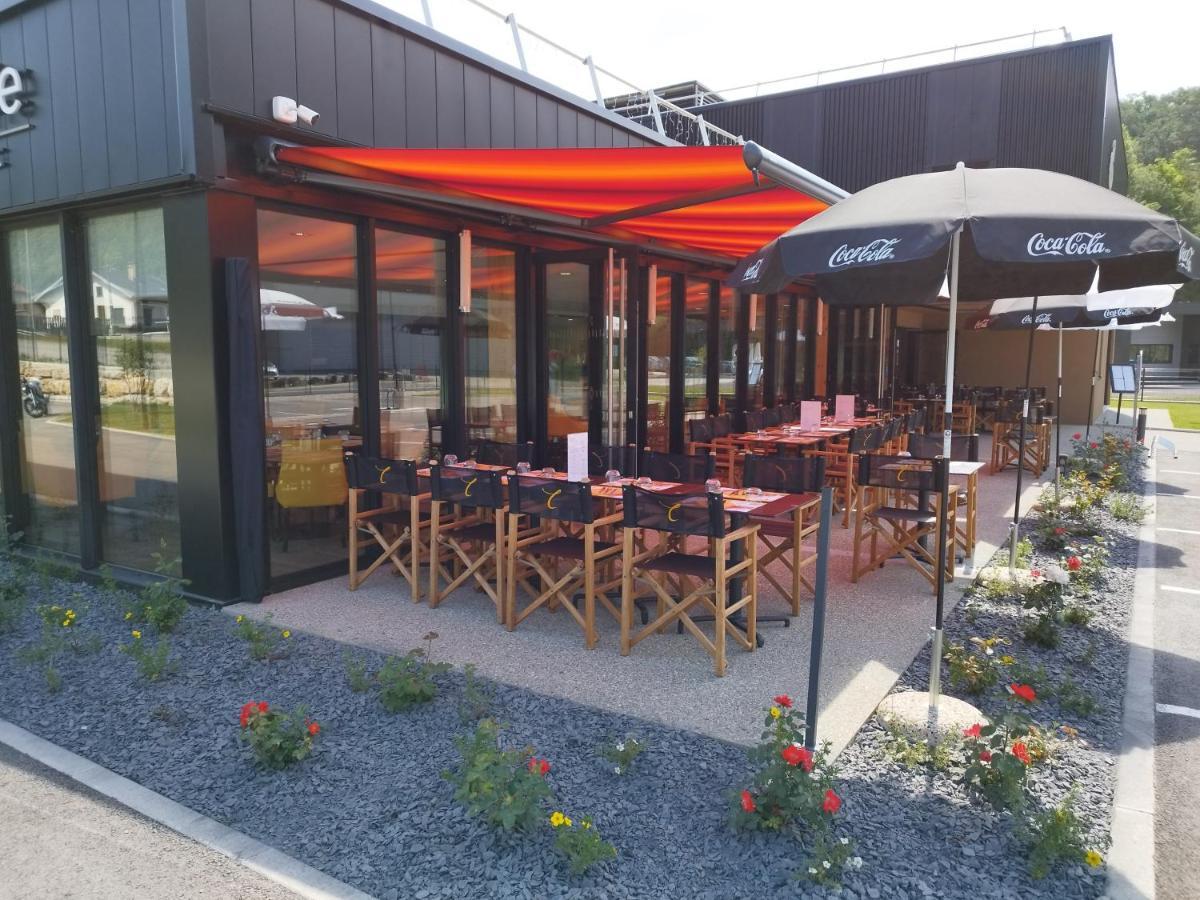 Hotel Restaurant Akena Molinges - La Brocatelle 생클로드 외부 사진