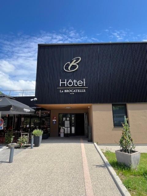 Hotel Restaurant Akena Molinges - La Brocatelle 생클로드 외부 사진