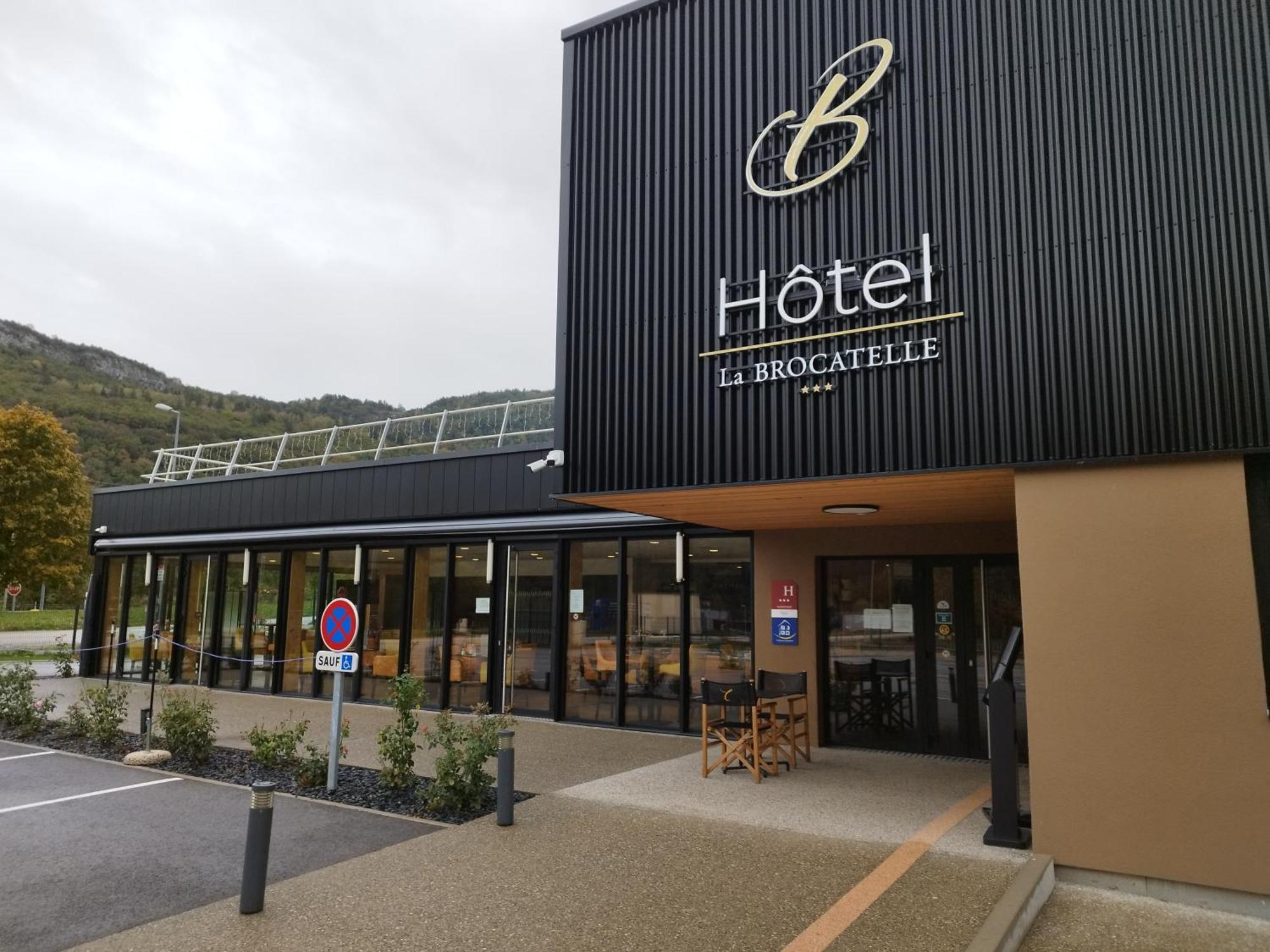 Hotel Restaurant Akena Molinges - La Brocatelle 생클로드 외부 사진